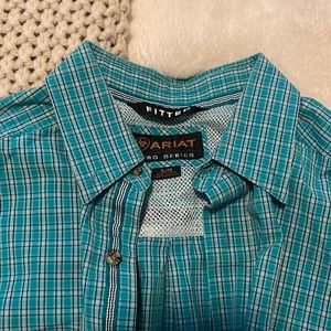 Men’s Ariat Shirt